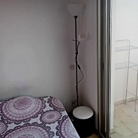 2t Terrasse Vue Mer, Parking, Petit Coin Detente 아파트 앙티브